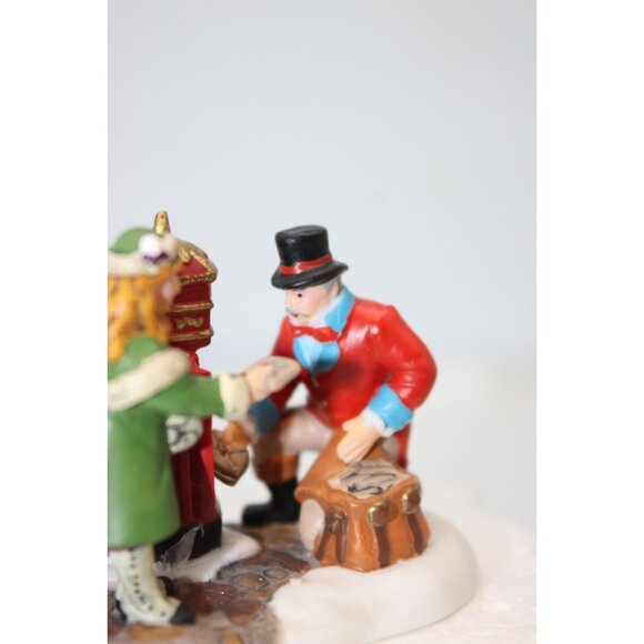 Dept 56 Dickens Village - One More Christmas Card to Post - Picture 4 of 4